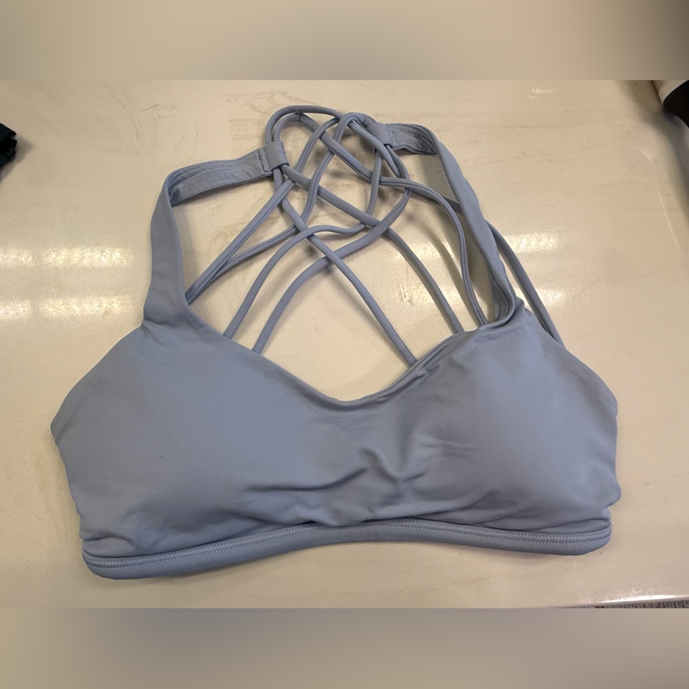 lululemon free to be (wild) sports bra. Chambray blue. size 4. - Picture 3 of 5